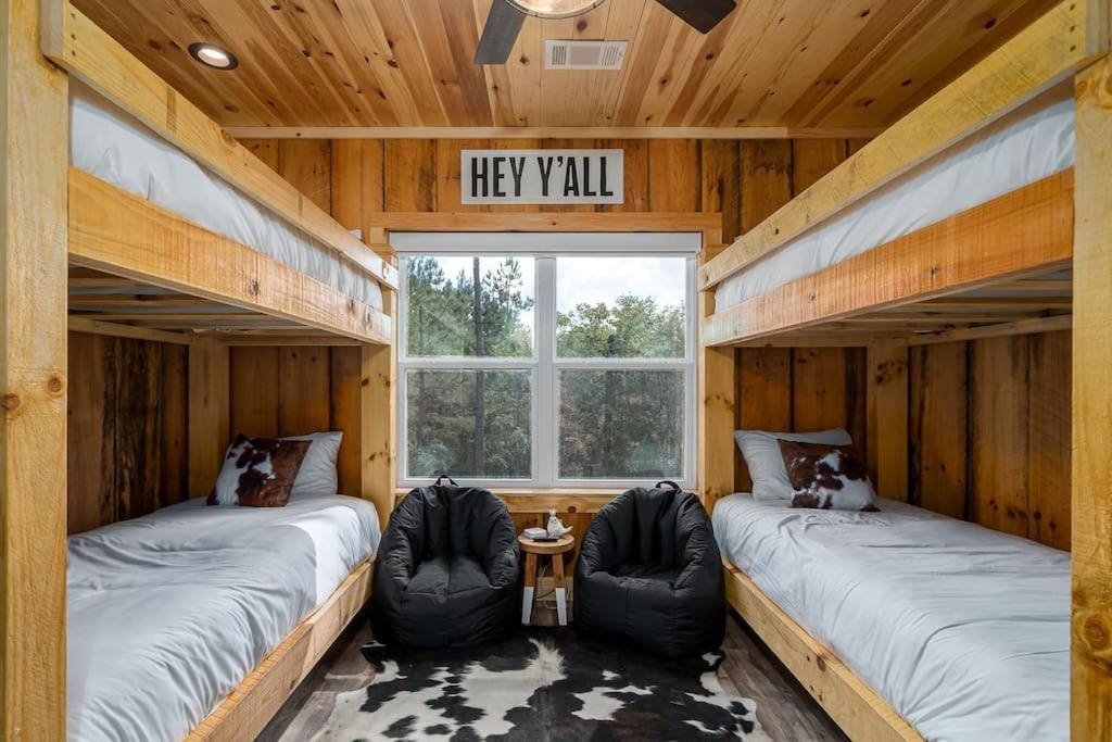 The Llaguna Lodge - New Cabin, Sleeps 10, Fire Pit, Hot Tub, In Blue Ridge , Ga Exterior photo